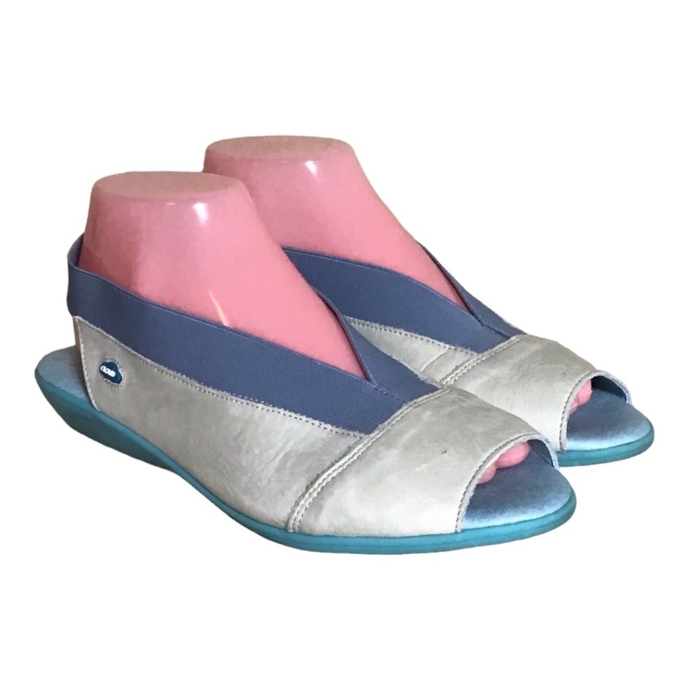 Cloud  Women sling back Comfort Sandals in Cream and blue Sz. 40/ Sz. 9-9.5 EUC